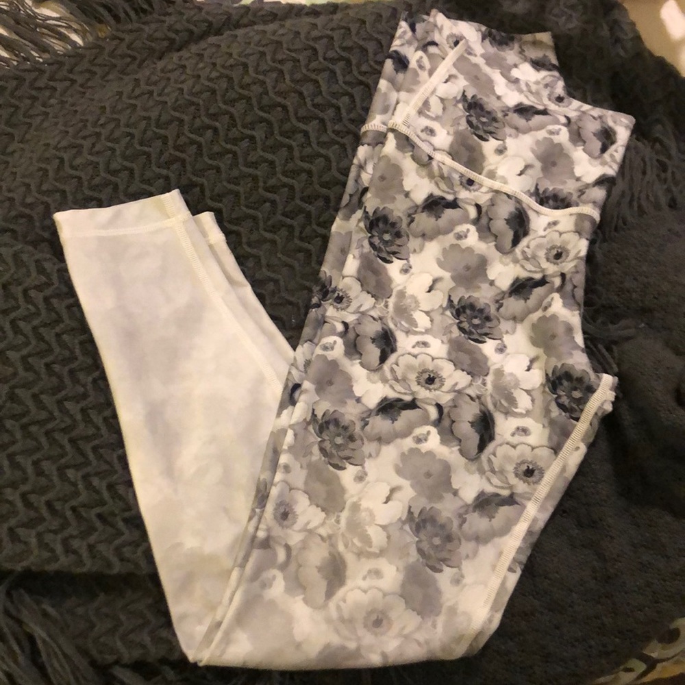 Gray Floral Ombré Leggings